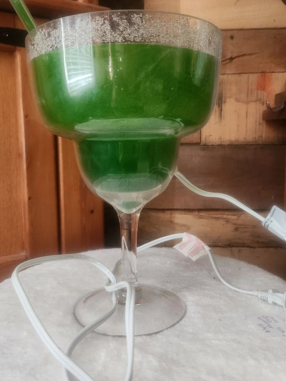 Novelty Green Margarita Glass Lamp Lighted Perfect For Pool Area Or Bar 10.5